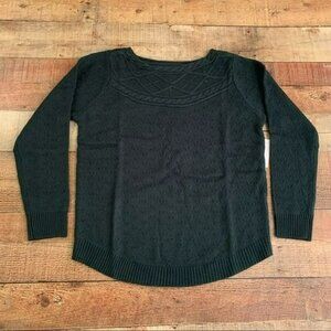 Croft and barrow women’s size medium green knit crew neck sweater